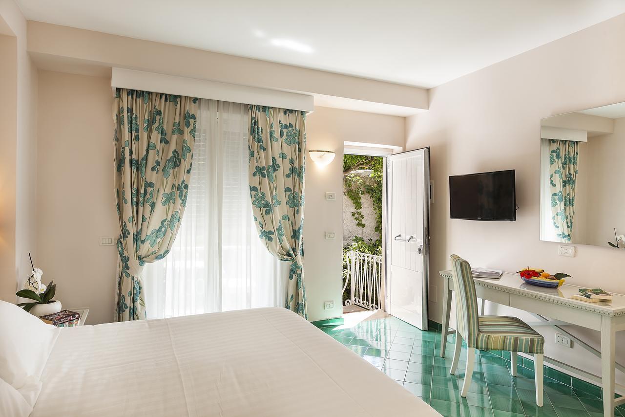 Hotel Continental Ίσκια Εξωτερικό φωτογραφία