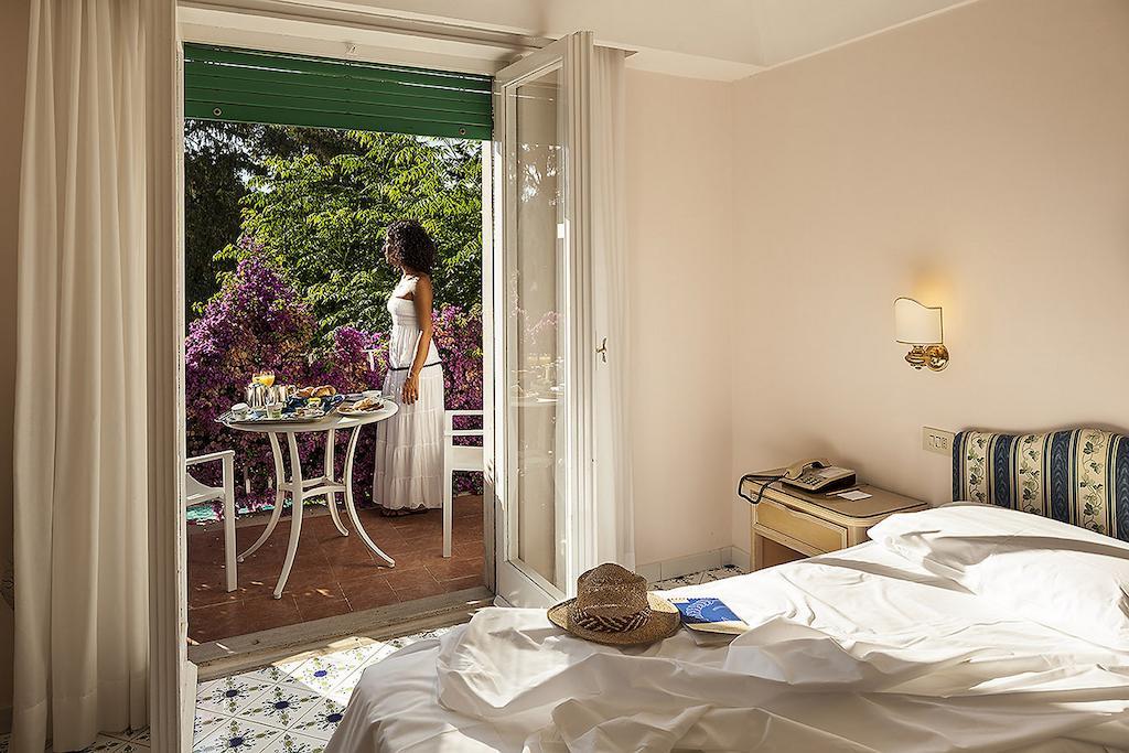Hotel Continental Ίσκια Εξωτερικό φωτογραφία
