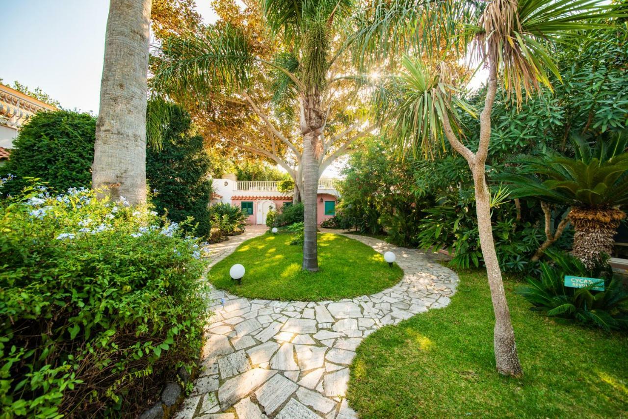 Hotel Continental Ίσκια Εξωτερικό φωτογραφία